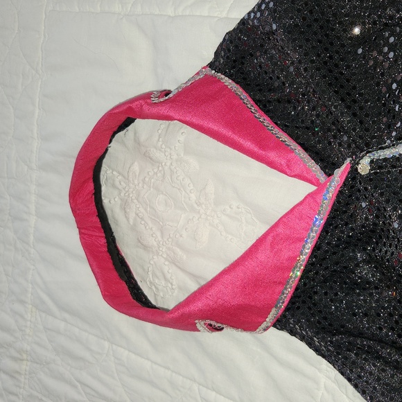 Stunning, 3 piece Glitzy dance costume - Picture 5 of 9